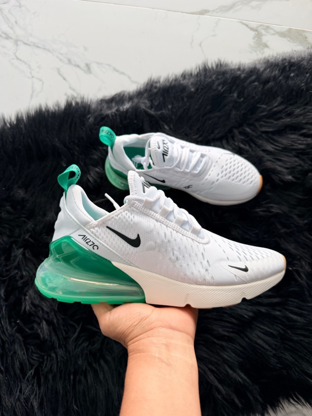 Nike Air Max 270 - Picture 4 of 15